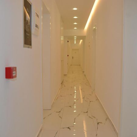 Gl Hotel Ксамил Екстериор снимка