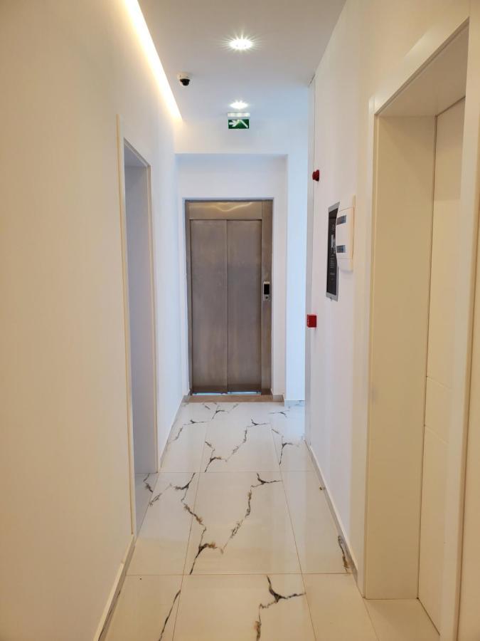 Gl Hotel Ксамил Екстериор снимка