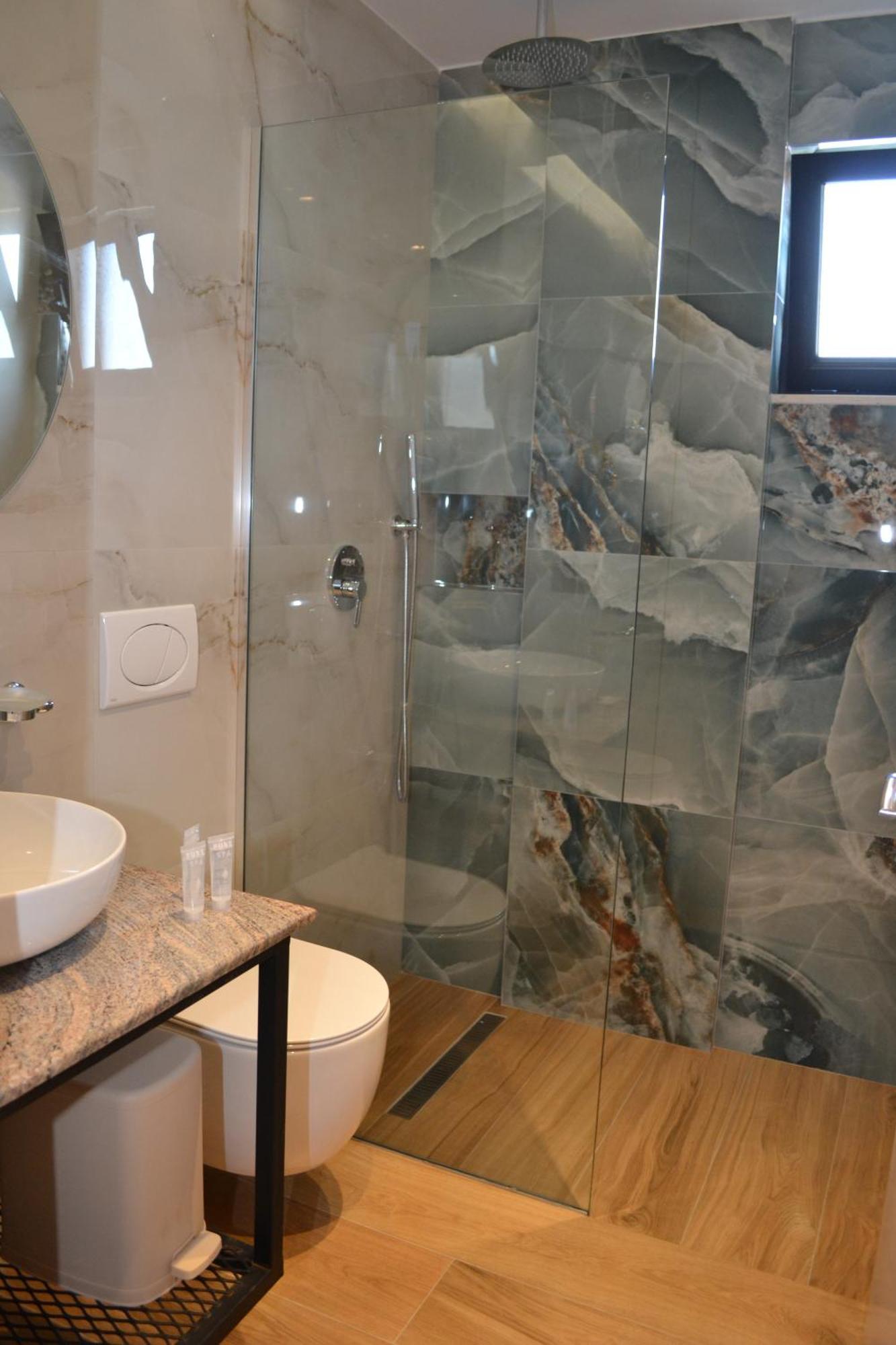 Gl Hotel Ксамил Екстериор снимка